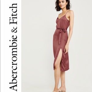 A&F Satin High-Slit Midi Dress - Terracotta